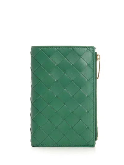 Bottega Veneta Leather Intrecciato Bifold Wallet In Green