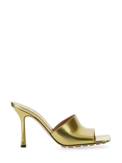 BOTTEGA VENETA BOTTEGA VENETA WOMEN MULE STRETCH