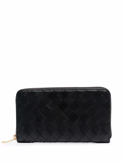 Bottega Veneta Women Portafoglio Intrecciato Con Zip In Black
