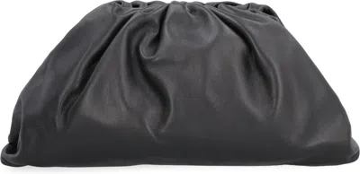 Bottega Veneta Women's Pouch Leather Clutch In Black