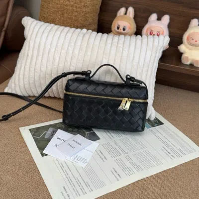 Bottega Veneta Women Pre-loved Bag Very Good Condition In Black