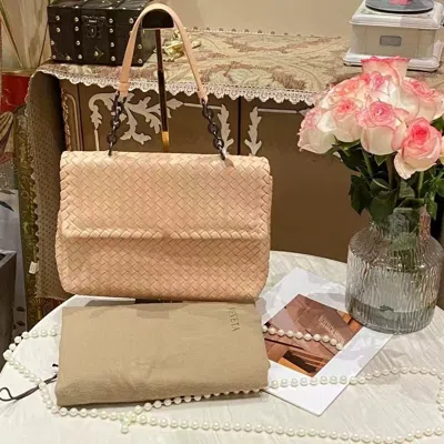 Bottega Veneta Women Pre-loved Bag Very Good Condition In Neutral