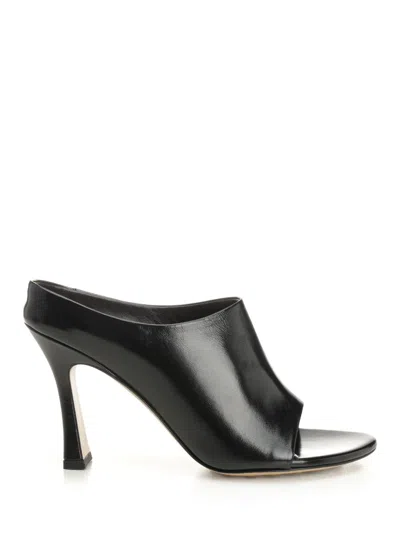 Bottega Veneta Rana Leather Mules In Black