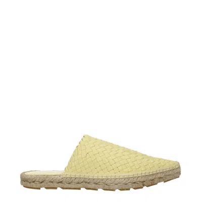 Bottega Veneta Women's Slippers And Clogs Leather Yellow/moonbeam In Gold