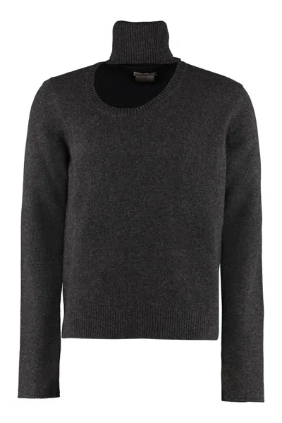 Bottega Veneta Cut Out Detailed Knitted Jumper In Grey