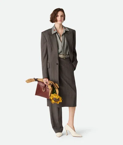 Bottega Veneta Fein Gestreifte Wolljacke In Grey/brown Melange