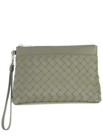 Bottega Veneta Woven Clutch Bag In Green