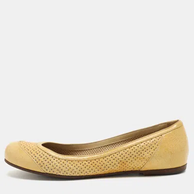 Pre-owned Bottega Veneta Yellow Laser Cut Textured Leather Ballet Flats Size 38