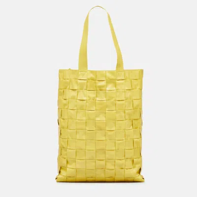 Pre-owned Bottega Veneta Yellow Maxi Nappa Intrecciato Cassette Tote