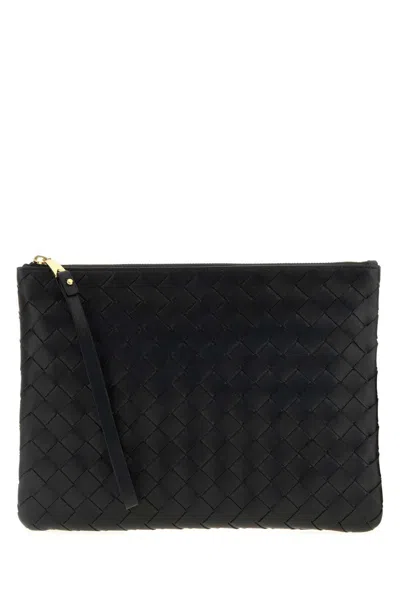 Bottega Veneta Zipper Clutch In Black