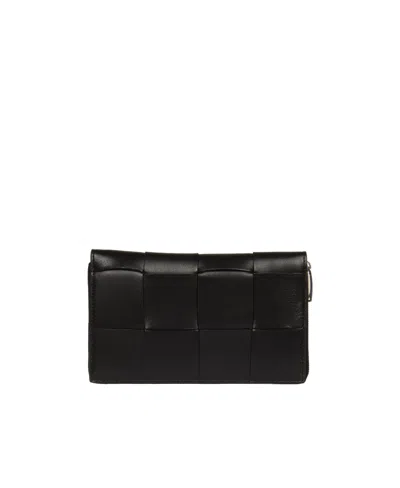 Bottega Veneta Zipper Wallet In Black
