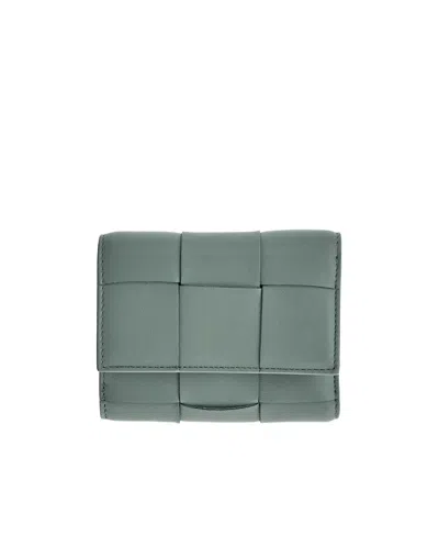 Bottega Veneta Zipper Wallet In Green