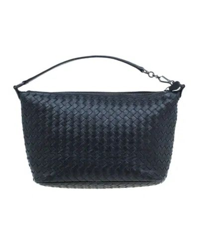 Bottega Veneta Zippered Shoulder Bag In Black