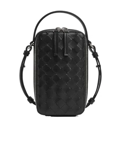 Bottega Veneta Zippered Shoulder Bag In Black