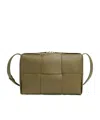 Bottega Veneta Zippered Shoulder Bag In Green