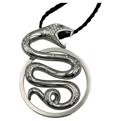 Pre-owned Boucheron Snake Pendant In 18k White Gold And Diamonds With Leather Chain