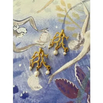 Bougainvillea Cafe Capprici Earrings In Gold