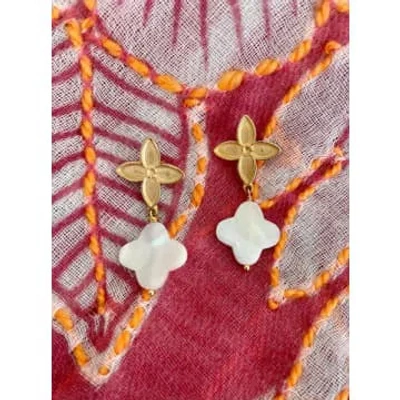 Bougainvillea Cafe Gia Earrings In Gold