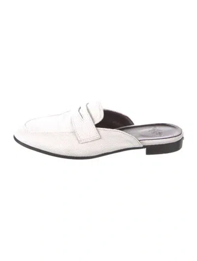 Pre-owned Bougeotte Lizard Loafers In White