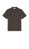 Bound Striker Pleated Bowling Shirt In Charcoal