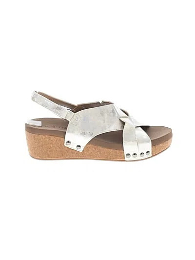 Pre-owned Boutique By Corkys Wedges In White