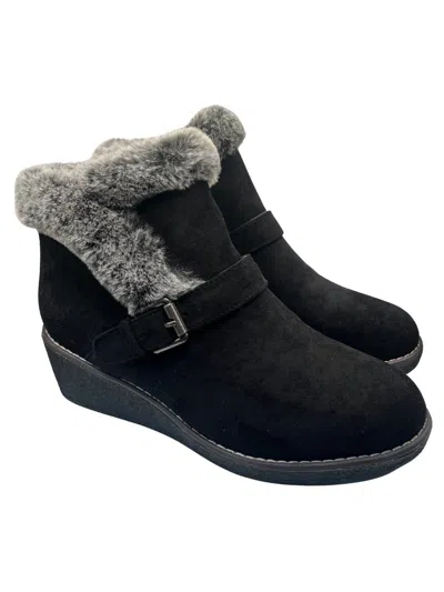 Boutique By Corkys Women Chilly Boot In Black