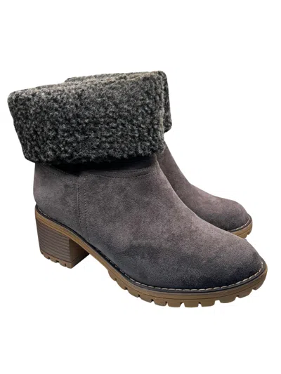 Boutique By Corkys Women Cotton Boot In Grey In Gray