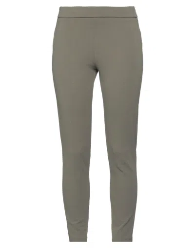 Boutique De La Femme Pants In Green