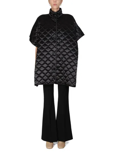 Boutique Moschino Diamond-pattern Quilted Jacket With High Neck In Black