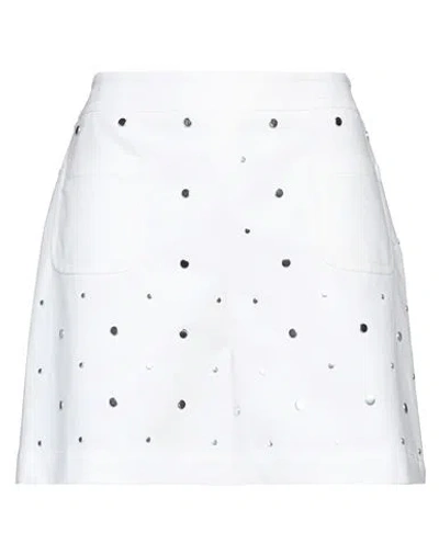 Boutique Moschino Woman Shorts & Bermuda Shorts White Size 6 Cotton, Elastane
