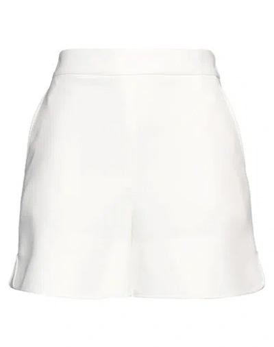 Boutique Moschino Woman Shorts & Bermuda Shorts White Size 8 Polyester