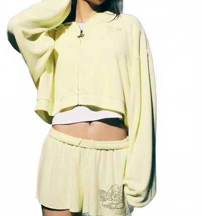 Boys Lie Boys Will Be Boys Who Lie Kimmy Short In Yellow In Green