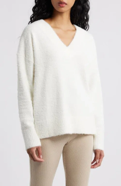 Bp. Fuzzy V-neck Sweater In White