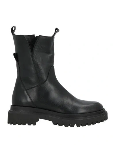 Brando Shoes Woman Ankle Boots Black Size 8 Calfskin