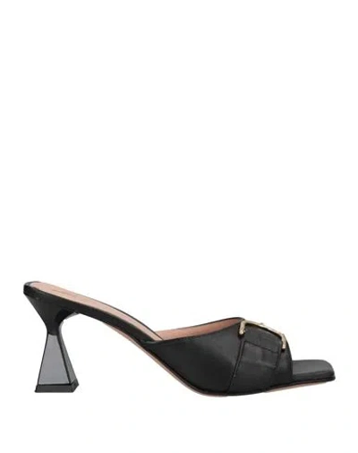 Brando Woman Sandals Black Size 11 Soft Leather