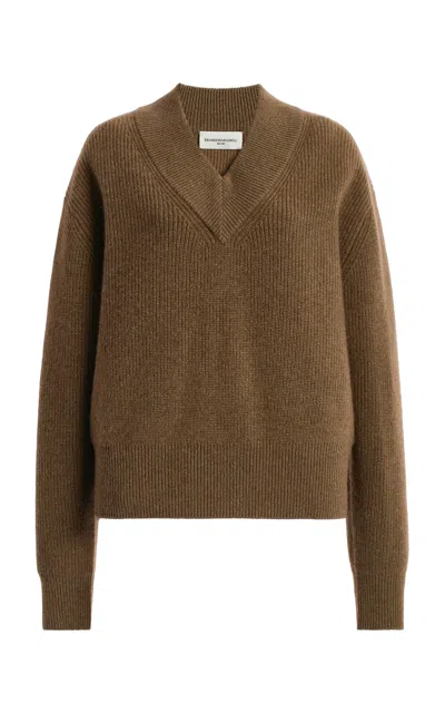 Brandon Maxwell Maris V-neck Cashmere Sweater In Brown