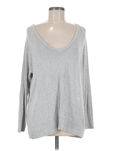 Pre-owned Brandy Melville Pullover Sweater In Silver