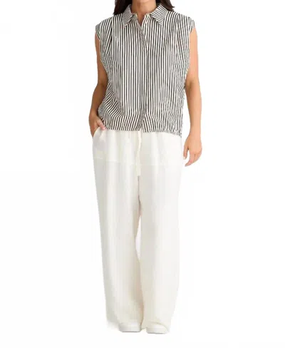 Brave + True Charlie Top In Black/white In Gray