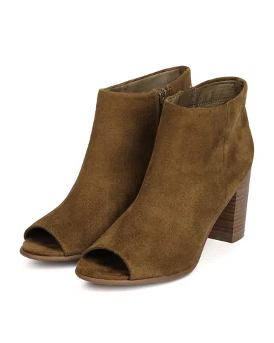 Breckelles Women's Amber Chunky Stacked Heel Bootie In Olive In Multi