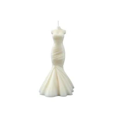 Breebe 4" Ivory Lily Of The Valley Scented Dimensional Form Candle In White