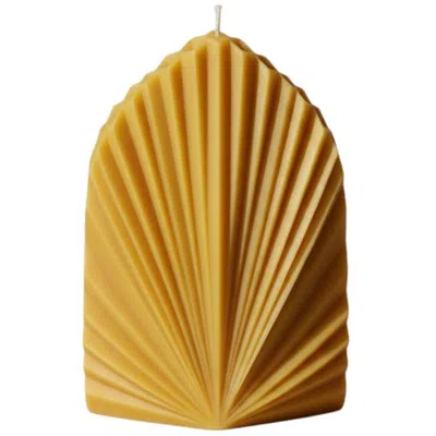Breebe 6" Gold Black Ice Scented Dimensional Palm Leaf Candle In Yellow