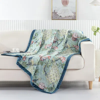 Breebe Pavona Throw In Green