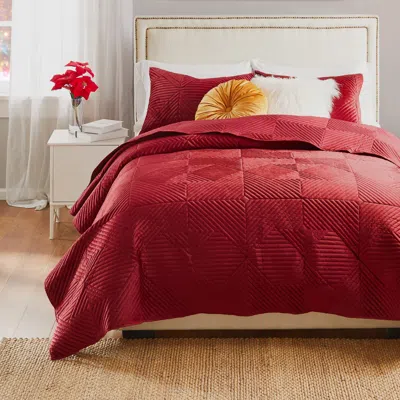 Breebe Riviera Velvet Red Quilt Set 3-piece King/cal King