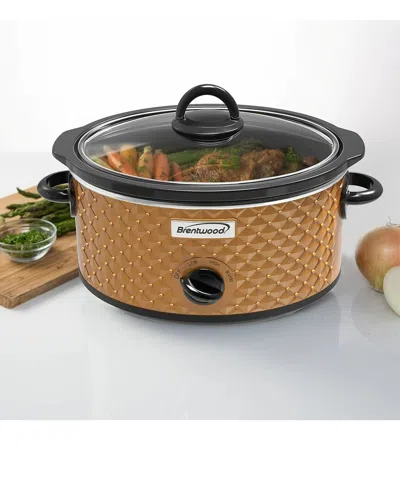 Brentwood 3.5qt Copper Diamond Pattern Slow Cooker In Brown