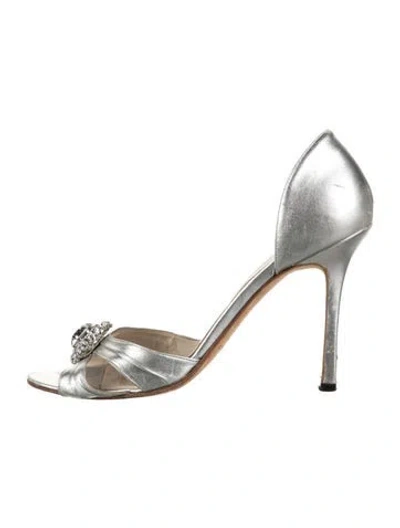 Pre-owned Brian Atwood Leather Crystal Embellishments Pumps In Metallic/silver