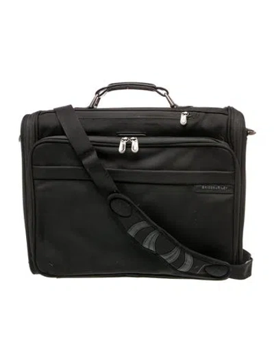 Pre-owned Briggs & Riley Carry On Bag In Black
