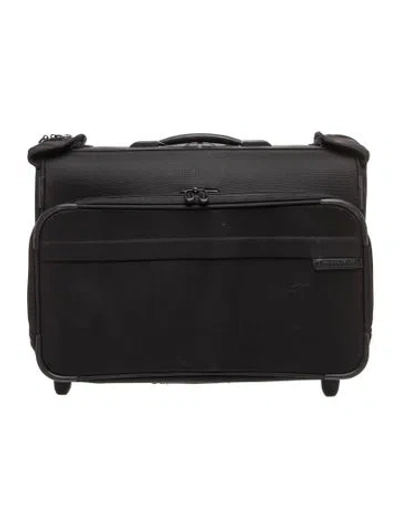 Pre-owned Briggs & Riley Suitcase In Black