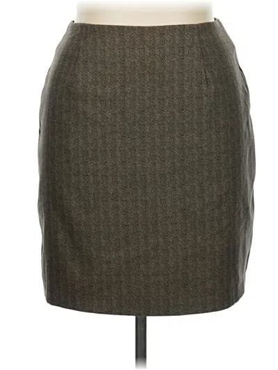 Pre-owned Briggs Casual Skirt In Brown