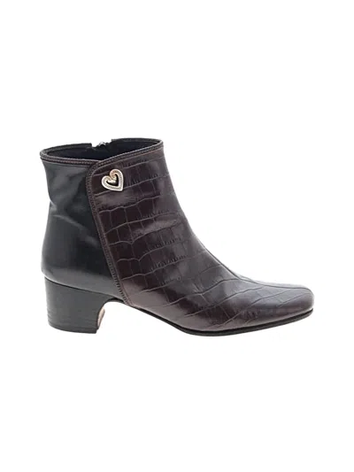 Pre-owned Brighton Ankle Boots In Brown