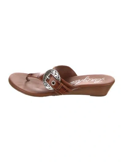 Pre-owned Brighton Leather Flip Flops In Brown